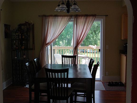 Dining Room to Back Deck