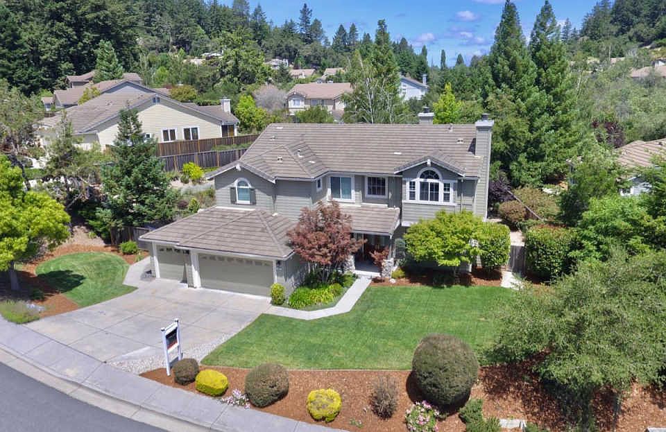 1st image of 449 Silverwood Dr