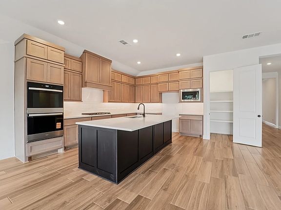 Homesite 5202 Kitchen