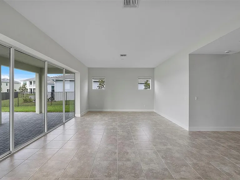 5206 Liberty Ln — Photo 37