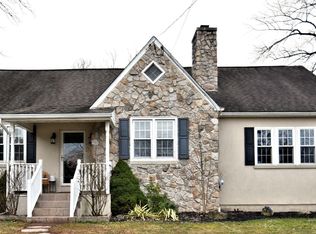 3864 Yerkes Rd, Collegeville, PA 19426