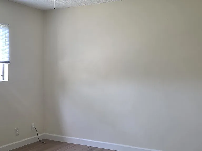570 E Pleasant St #5 — Photo 7