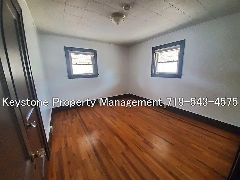 1108 Jones Ave — Photo 6