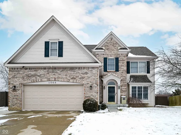 1069 Spanish Lake Dr, Avon, IN 46123