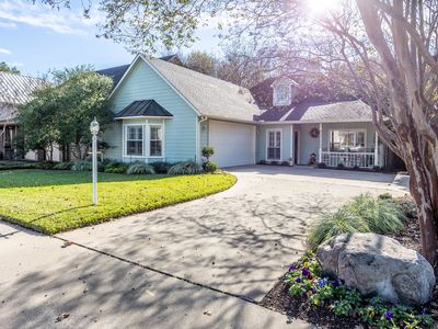 300 E Red Bud Ln, Lancaster, TX, 75146