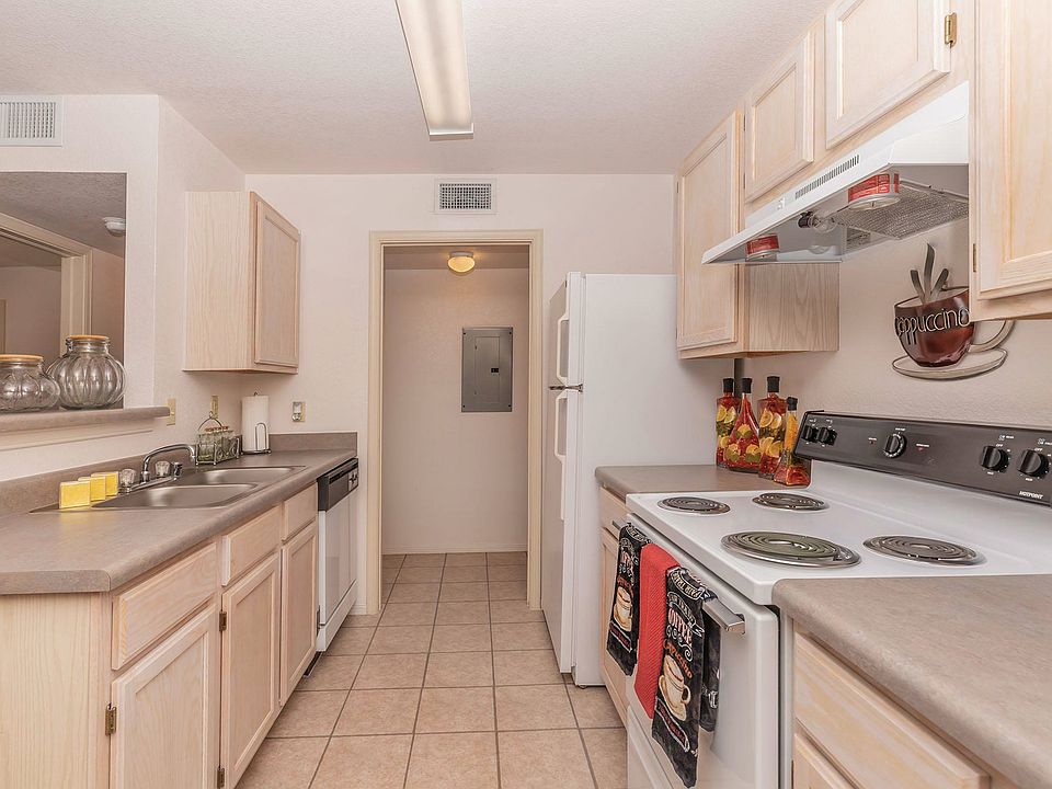 Bright and Functional Kitchen