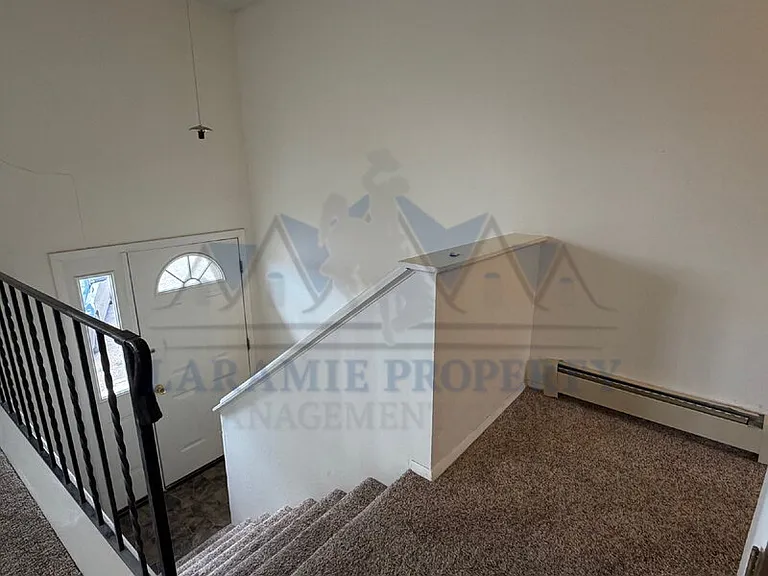 710 Downey St #18 — Photo 2
