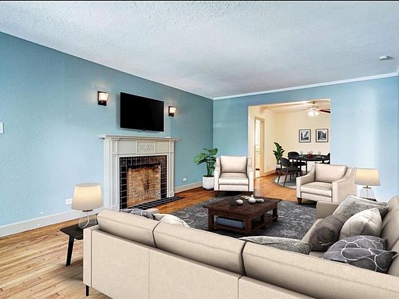 3rd image of 1821 Oakdale St