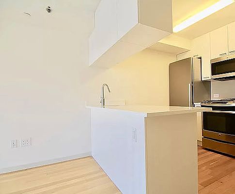 3rd image of 446 W 167th St #3B