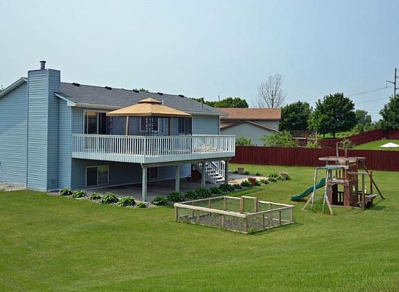 4th image of 9037 Nevada Cir N