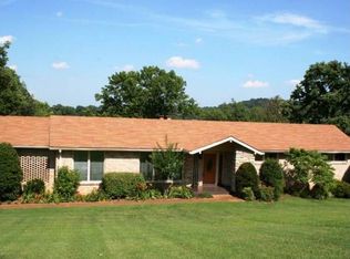 6836 Pennywell Dr, Nashville, TN 37205