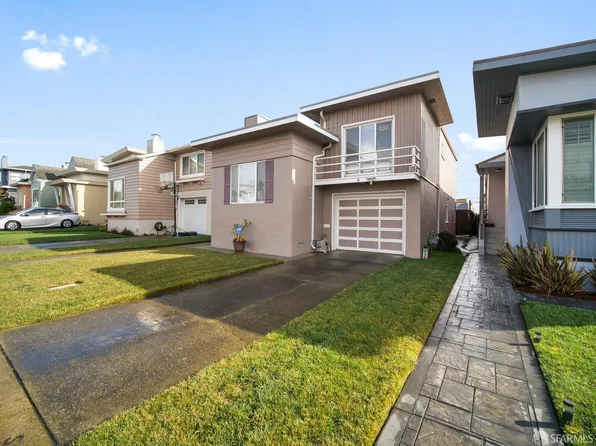 8 Garden Grove Dr, Daly City, CA 94015