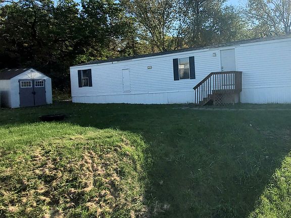 2nd image of 15642 Lewis Rd #10
