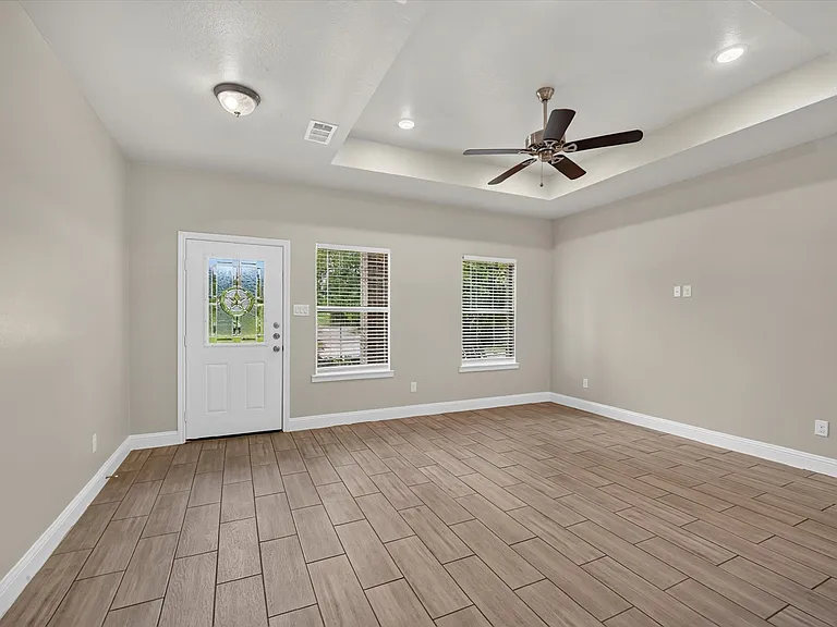 3205 Bois D Arc St — Photo 5