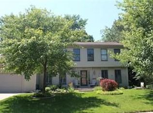 1225 Wynnstone Dr, Ann Arbor, MI 48105
