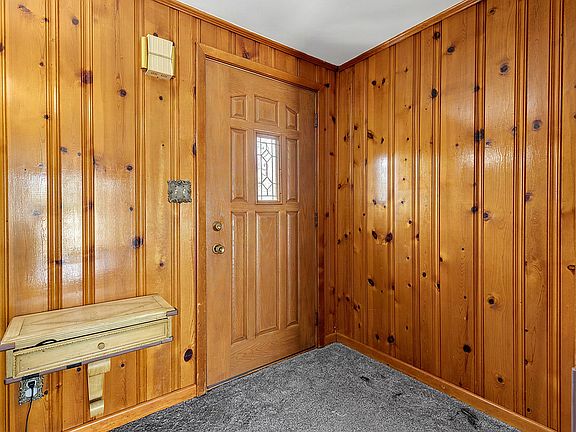 5th image of 5423 S Victoria Dr