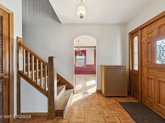 2nd image of 6956 W Wellington Ave
