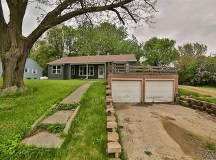 26659 Douglas Ave, Rowena, SD 57005