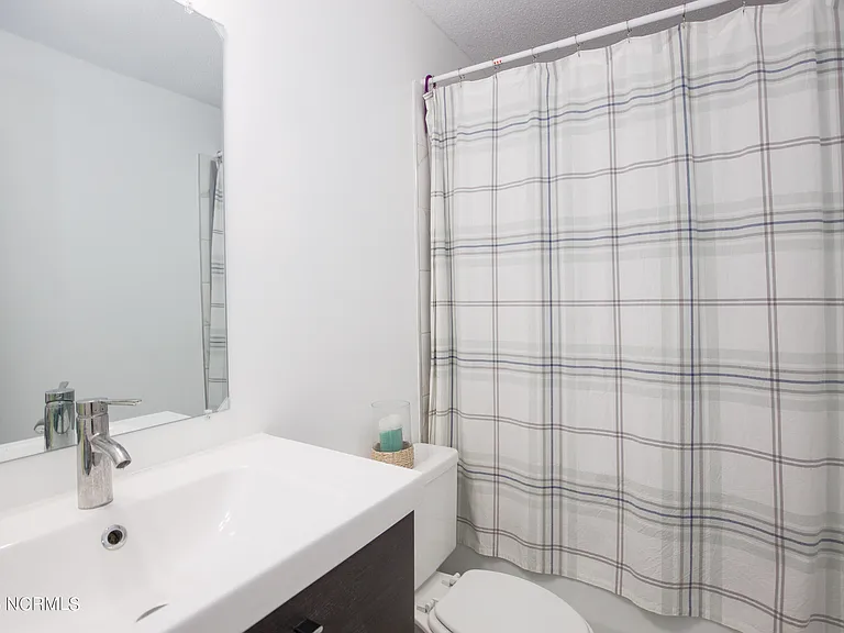 901 Glendale Dr — Photo 23