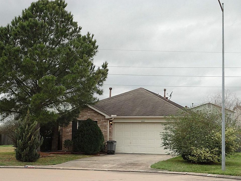 1st image of 7823 Sisterdale Dr