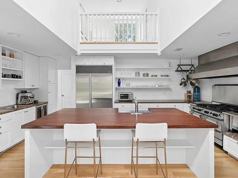 211 Swamp Rd — Photo 8