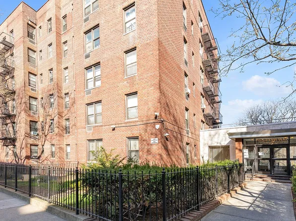 14105 Pershing Cres APT 117, Jamaica, NY 11435