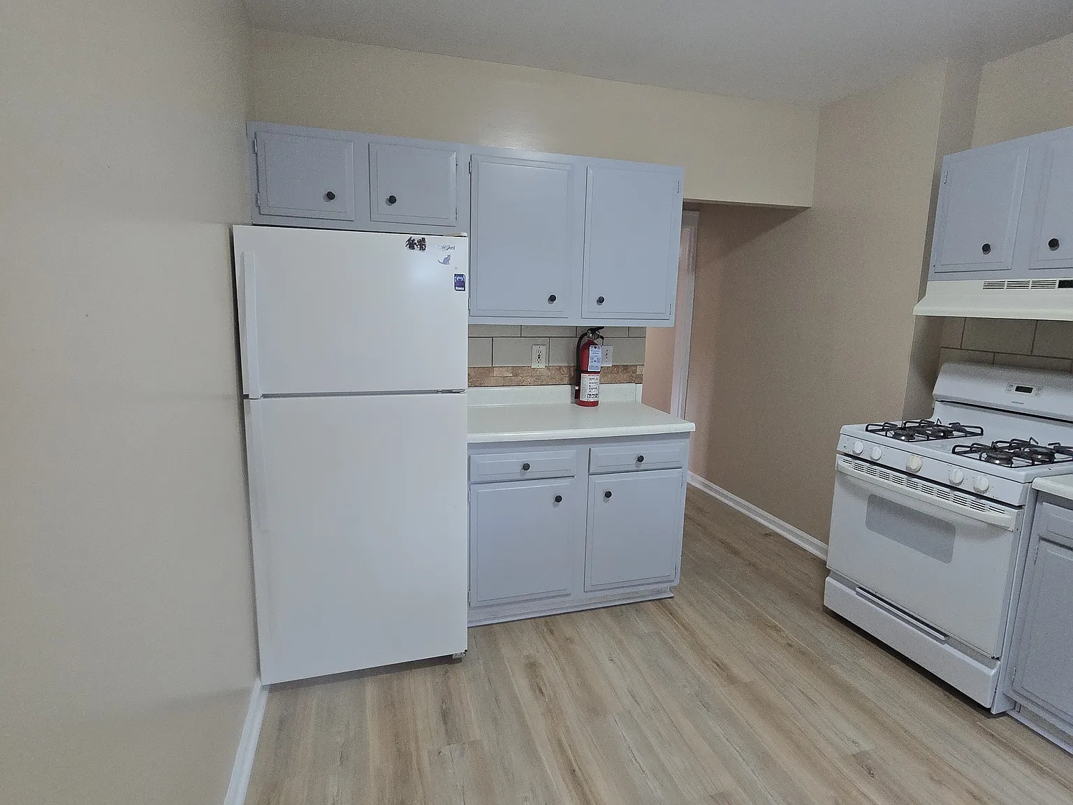 1 bed, 800 sqft, $1,550 — Photo 2