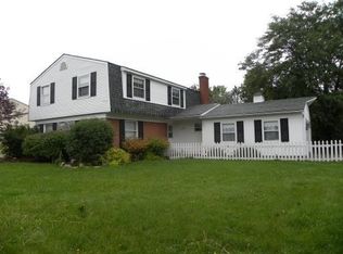 11310 Bellwood Dr, Plymouth, MI