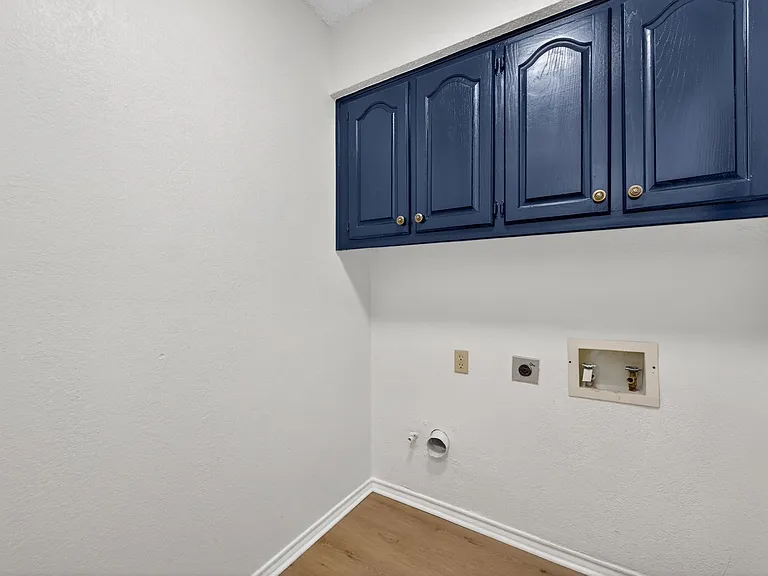 4018 Saint Christopher Ln — Photo 13