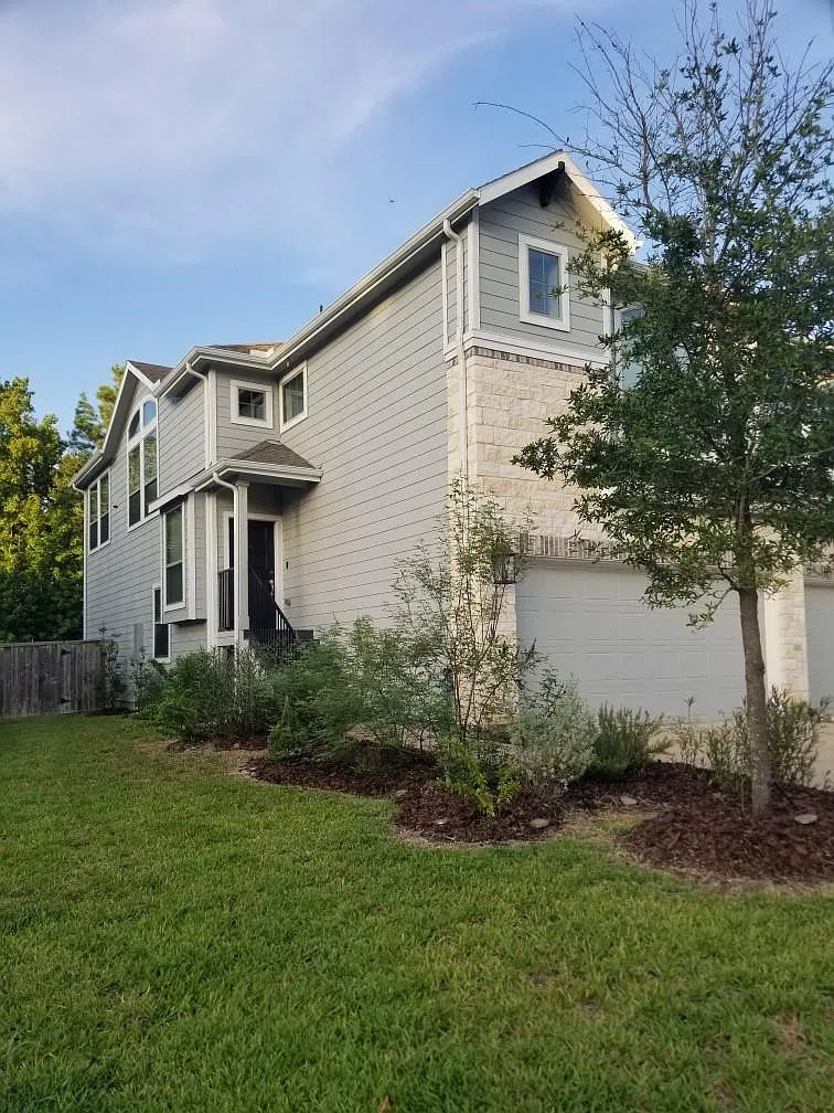 3 bed, 2.5 bath, 2146 sqft, $2,800 — Photo 2