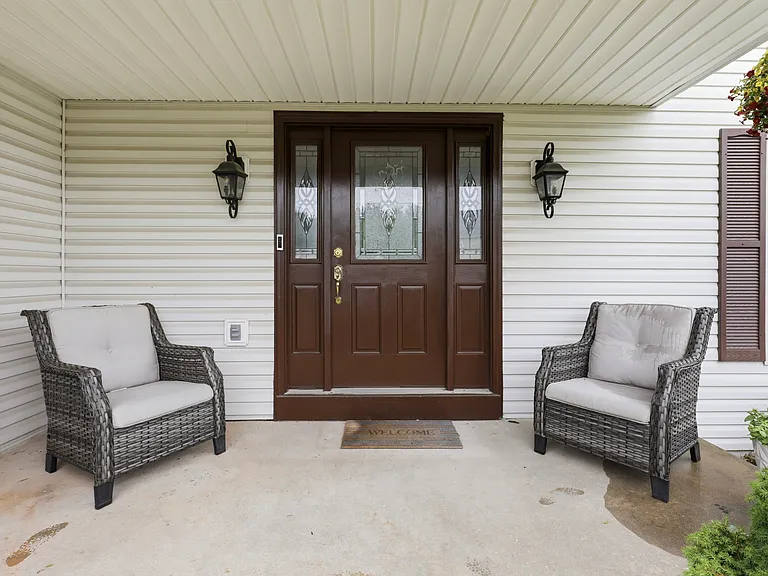 438 Candlewood Way — Photo 2