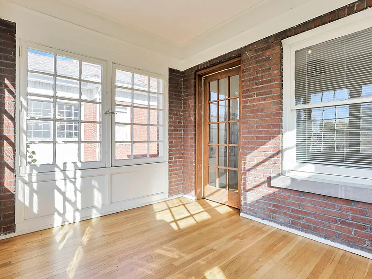 56 Winner Ave — Photo 10