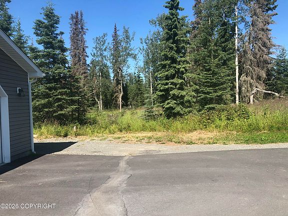 2nd image of 309 Highbush Ln