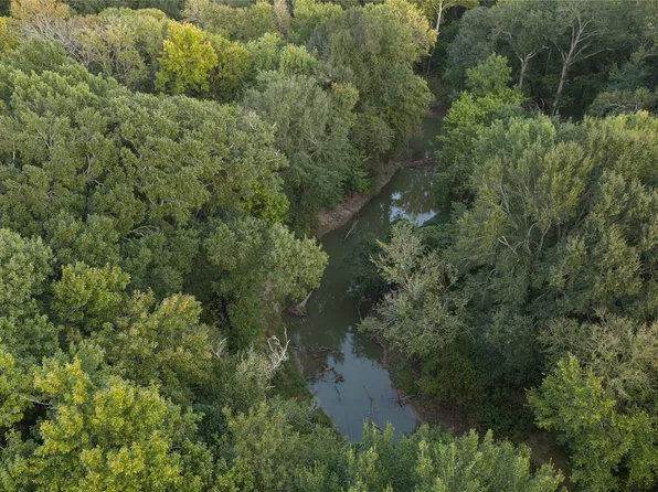 902 Vz County Road 3710, Edgewood, TX 75117