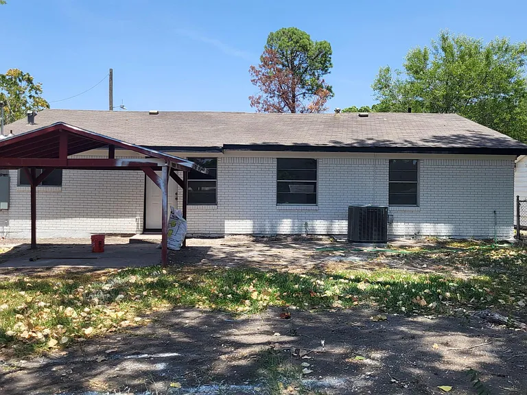 133 Baron Pl — Photo 13