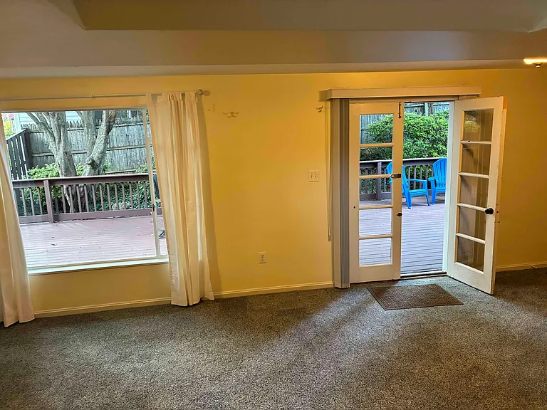 6207 Maiden Ln — Photo 25