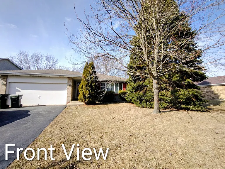 267 Silverado St — Photo 1