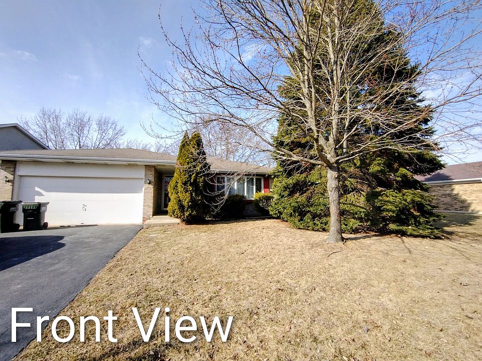 1st image of 267 Silverado St