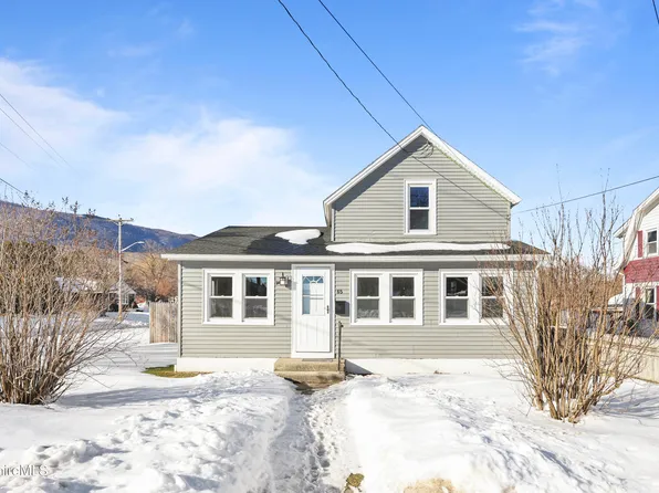 65 Melrose St, Adams, MA 01220