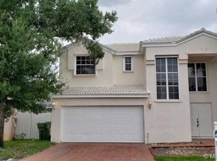 10421 SW 9th Ln, Pembroke Pines, FL 33025