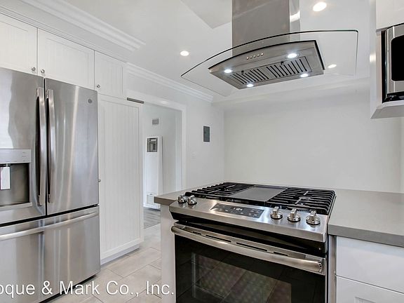 5th image of 929 Idaho Ave #7