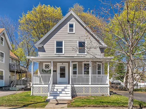 7 Prospect St, Saugus, MA 01906