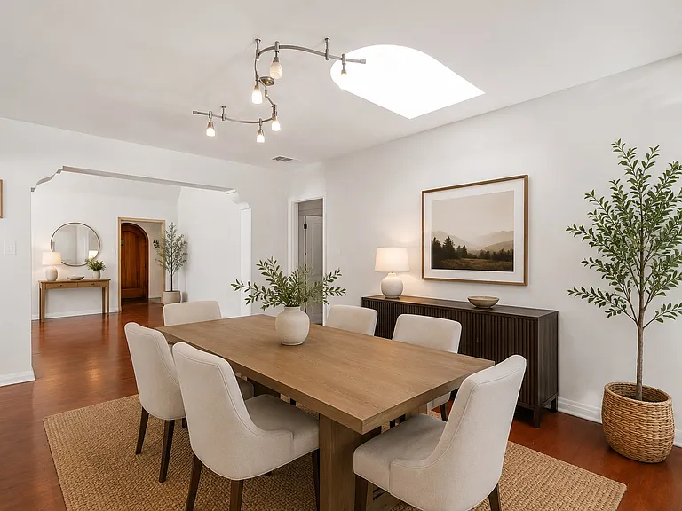 10530 Kinnard Ave — Photo 8