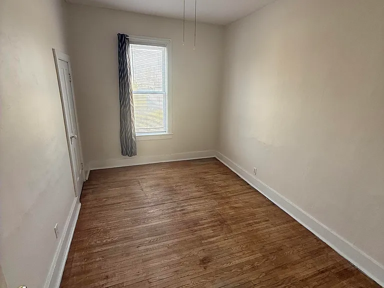 713 Terrace Ave #1/2 — Photo 14