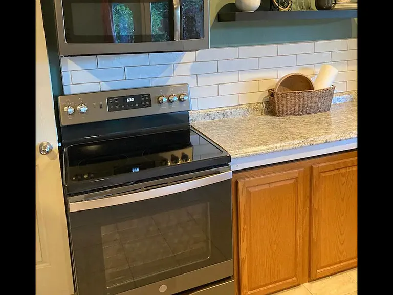 4201 Woodland Dr — Photo 17