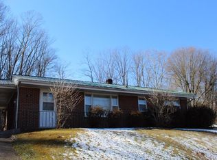 41 James St, Collinsville, VA 24078