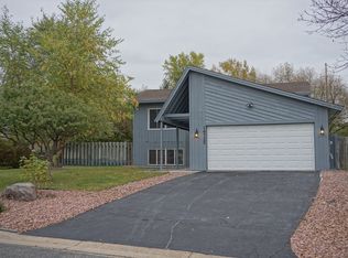 14725 Burnell Park Dr, Burnsville, MN 55306