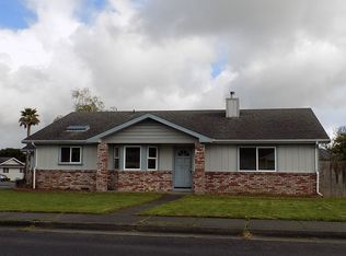 2935 Rebecca Ln, Fortuna, CA 95540