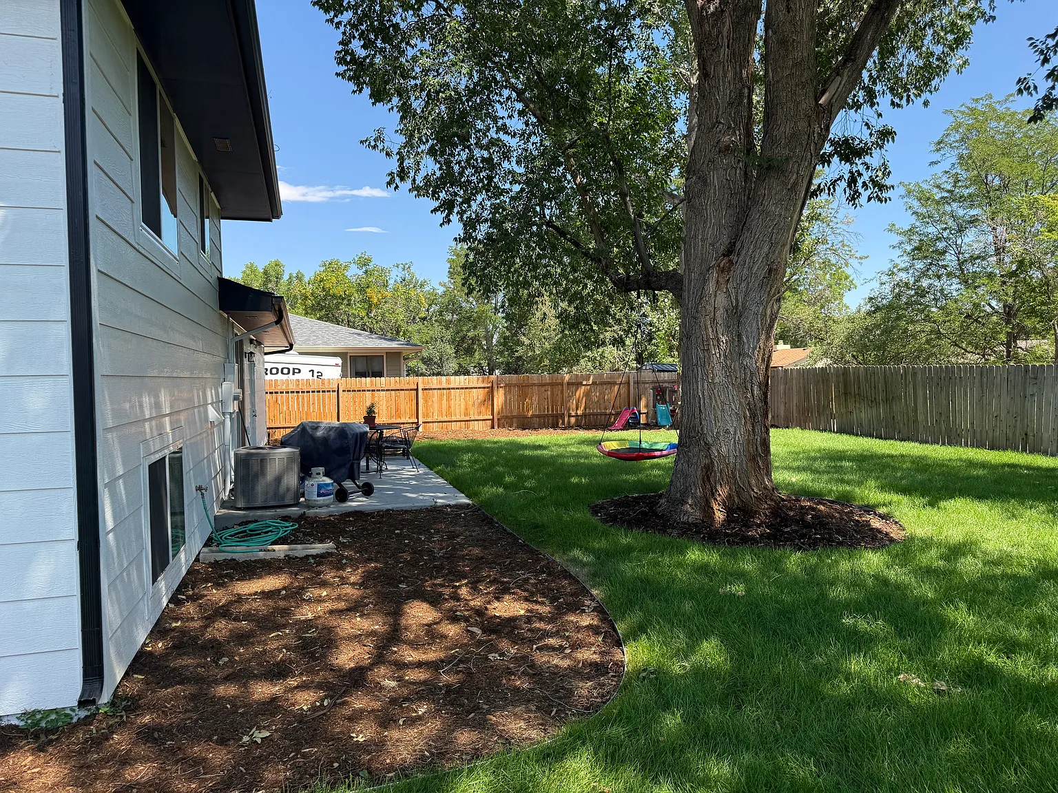 3 bed, 2200 sqft, $2,800 — Photo 4