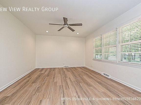 4th image of 5121 Farm Pond Ln